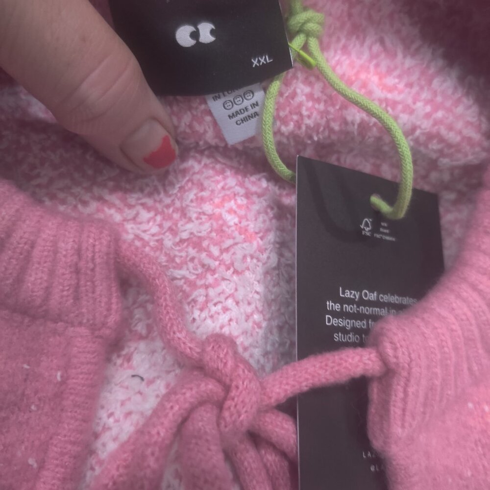 Lazy Oaf sweater size XXL New - Picture 3 of 4